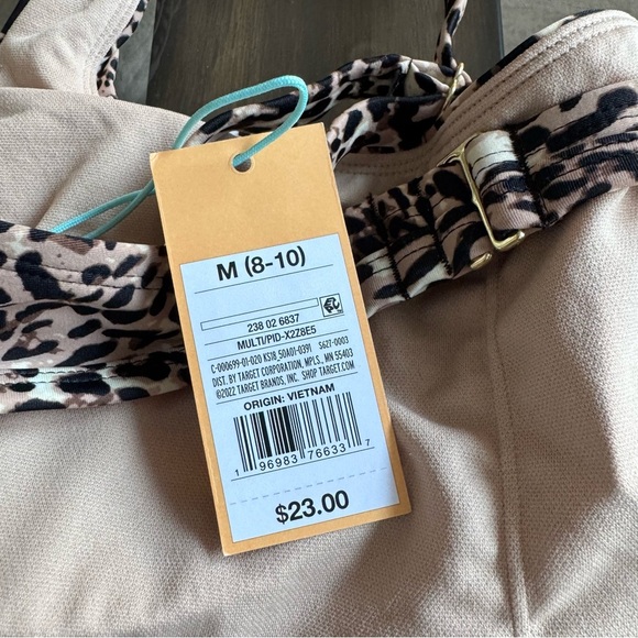 NWT! Kona Sol Leopard Print Square Neck Bikini
Top - Medium (8-10) - Picture 9 of 14